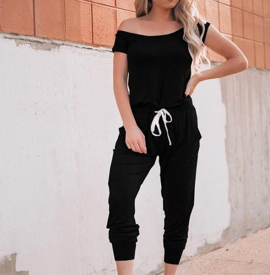 Spring and summer women's off-the-shoulder short-sleeved pocket with slanted shoulder jumpsuit