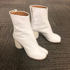 Luxury Design Leather Tabi Boots for Women - Iconic Split Toe Ankle Boots with Round Chunky High Heel | Autumn Winter Fashion Statement Shoes, Black