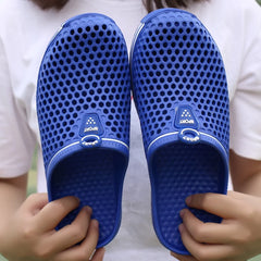 Unisex Men’s Beach Slippers – Hollow Non-Slip Outdoor Flip-Flops & Casual Sandals (Sizes 36–45)