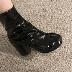 Luxury Design Leather Tabi Boots for Women - Iconic Split Toe Ankle Boots with Round Chunky High Heel | Autumn Winter Fashion Statement Shoes, Black