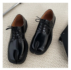 Black Glossy Tabi Shoes for Men: Split Toe Leather Derby | British Retro Platform Sole Niche Design | Luxury Low-Top Lace-Up Loafers for Men