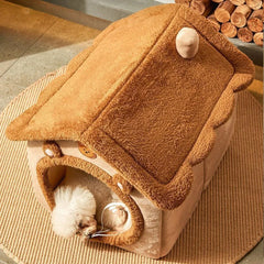 Cartoon House Pet Bed – Arctic Fleece & Plush, Removable & Washable, Ideal for Cats & Small Dogs