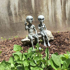 Outer Space Alien Statue Martians Garden Figurine Set For Home Indoor Outdoor Figurines Garden Party Halloween Decor