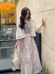 Robe en dentelle faite à la main pour dames en maille sans manches