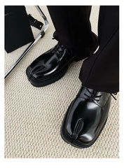 Black Glossy Tabi Shoes for Men: Split Toe Leather Derby | British Retro Platform Sole Niche Design | Luxury Low-Top Lace-Up Loafers for Men