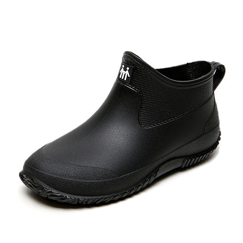 Anti-slip and waterproof rubber shoes